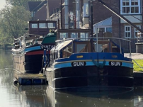 Sun and Syntan the wrong way round in the Beck (Image  Tim Hart)